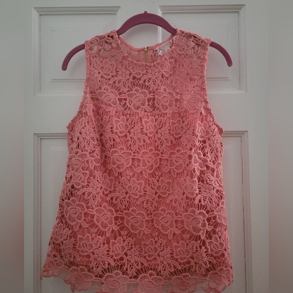 Lace top - Picture 1 of 3